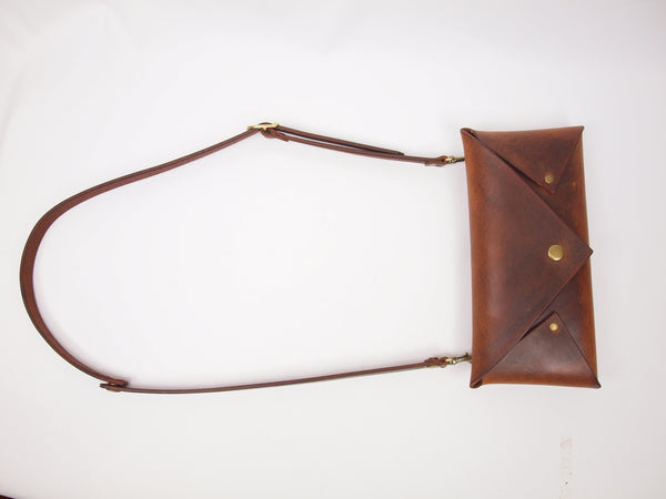 The Vendue Classic Clutch