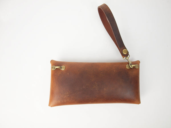 The Vendue Classic Clutch