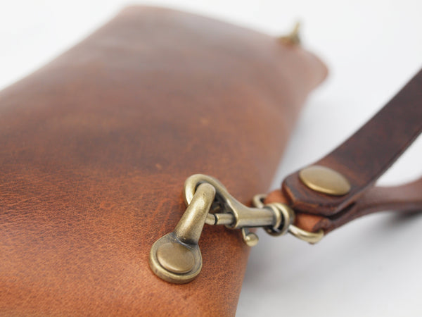 The Vendue Classic Clutch